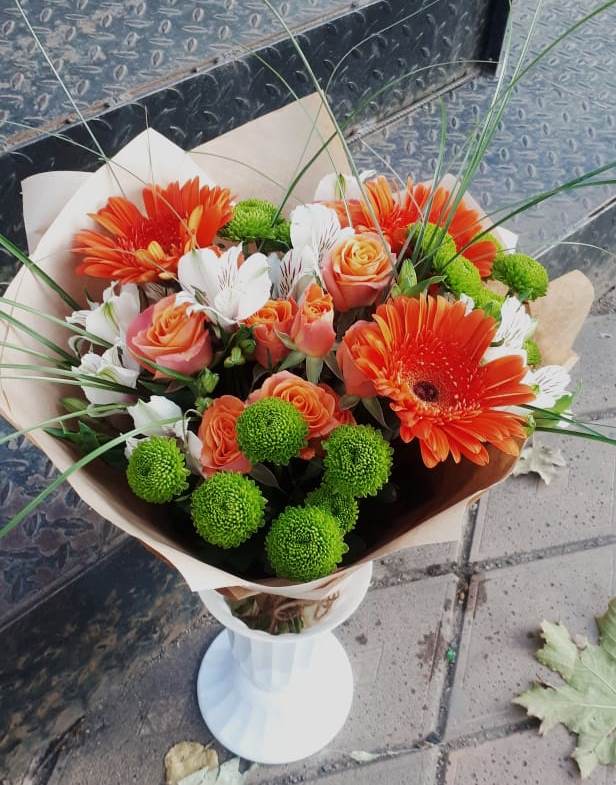 Букет цветов из: Герберы, Хризантемы, Альстромерии и Розы в Нежинском