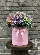 Цветочная композиция из Гипсофила и Розы в шляпной коробке в Нежинском