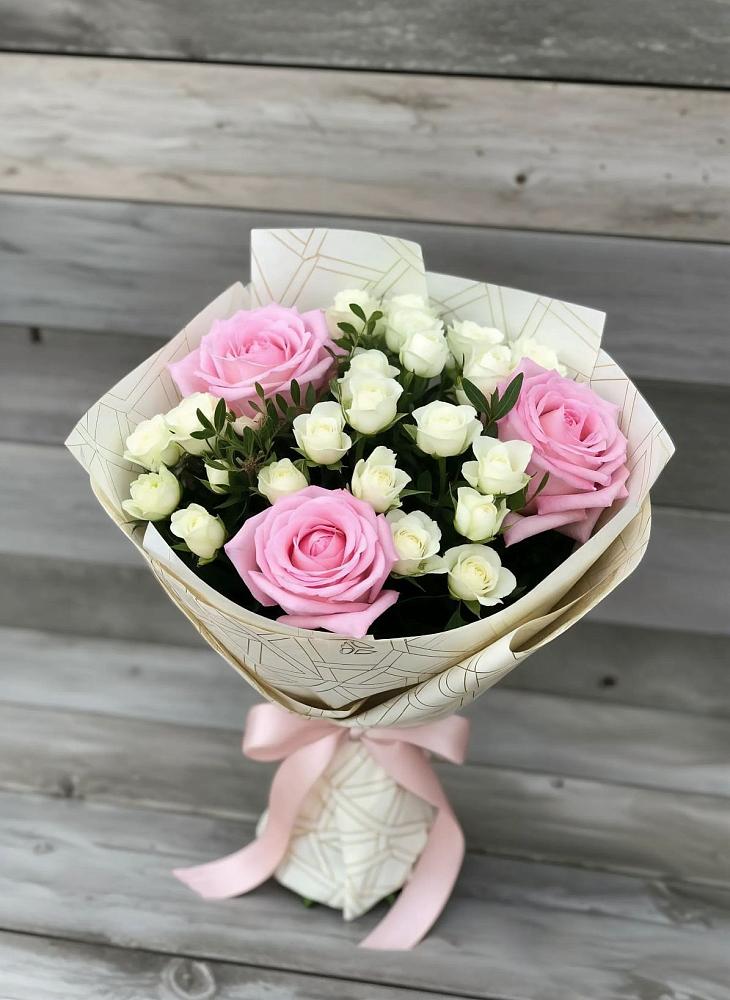 Букет цветов из: Розы в Нежинском