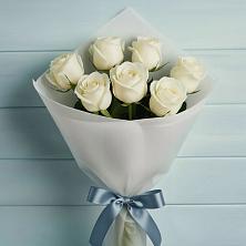 Букет 7 Белых роз Эдлесс Лав в Нежинском