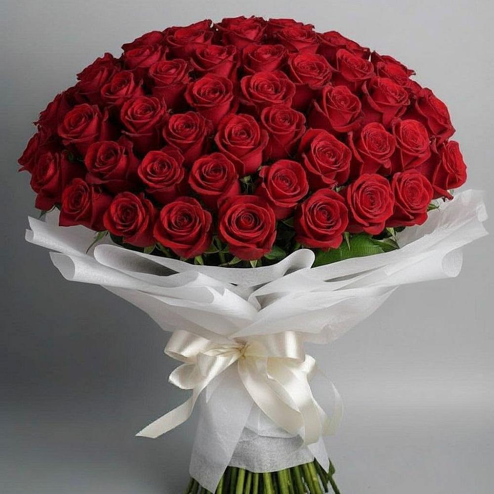Букет 101 Красная роза Блэк Мэджик в Нежинском