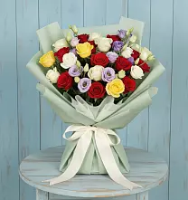 Букет цветов из:  Розы в Нежинском