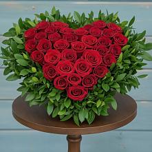 Цветочная композиция из Розы в виде сердца в Нежинском