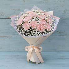 Букет цветов из:  Гвоздики в Нежинском