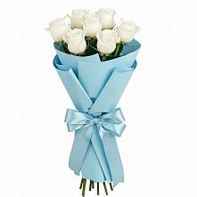 Букет 7 белых роз Проуд в Нежинском