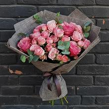 Букет цветов из:  Розы в Нежинском